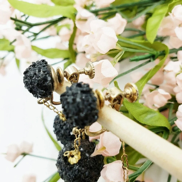 Vintage Earrings • Black Ball Sparkler • Screwbacks • 1960s - Picture 3 of 4